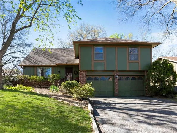 16017 W 151st Ter, Olathe, KS 66062