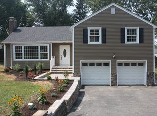 5 Center Rd, Randolph, NJ 07869