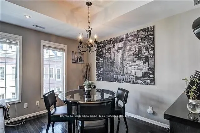 11 Niagara St #7 — Photo 4