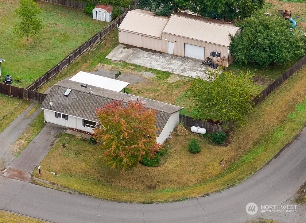 110 View Drive SE photo 1