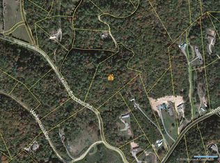 Yellow Breeches Rd, Cosby, TN 37722