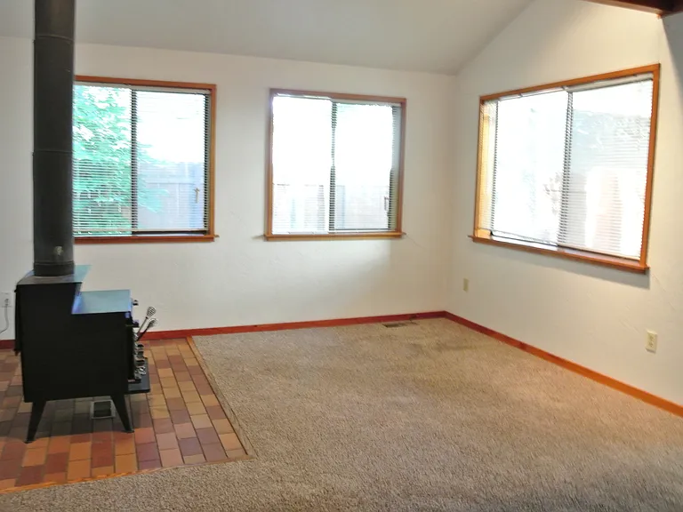 206 NE Powderhorn Dr — Photo 11
