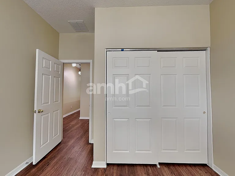 517 Vicks Landing Dr — Photo 13