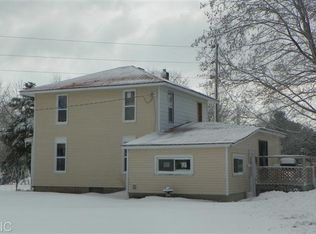 52936 Johnson Rd, Three Rivers, MI 49093