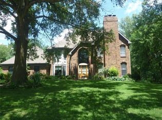 11 Sandpiper Dr, Belleville, IL 62221