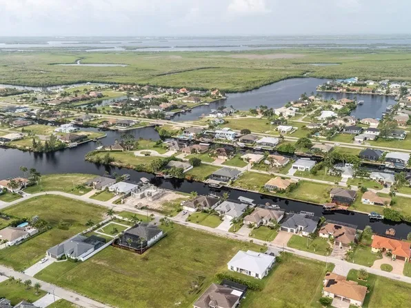 1019 NW 39th Ave, Cape Coral, FL 33993