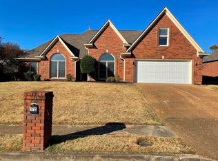 1755 Elderberry Ln, Cordova, TN 38016