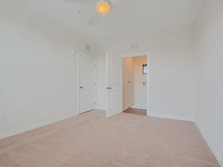 Walbrook Mill Apartments — Photo 42