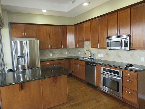 2nd image of 600 E Admiral Blvd Unit 1904