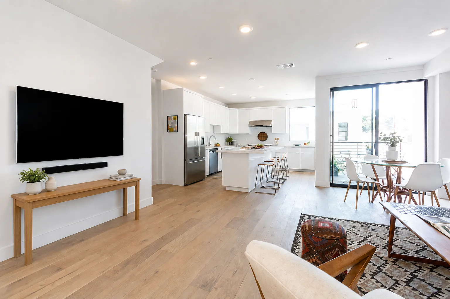 2 bed, 1536 sqft, $4,795 — Photo 3