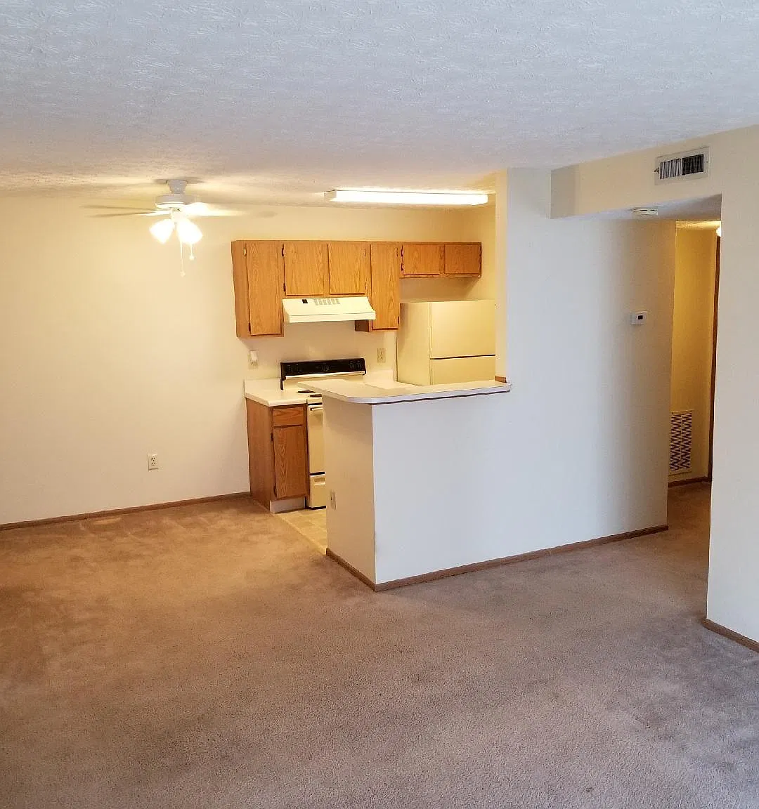 2 bed, 640 sqft, $1,200 — Photo 2