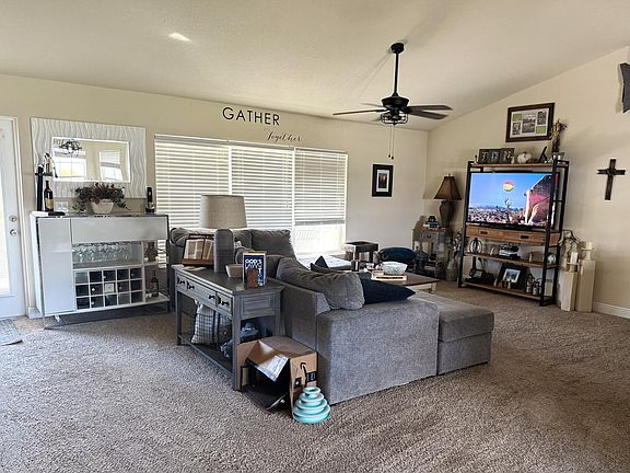 4th image of 2177 SE Dolphin Rd