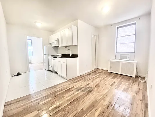 Rented by Bond New York | media 1