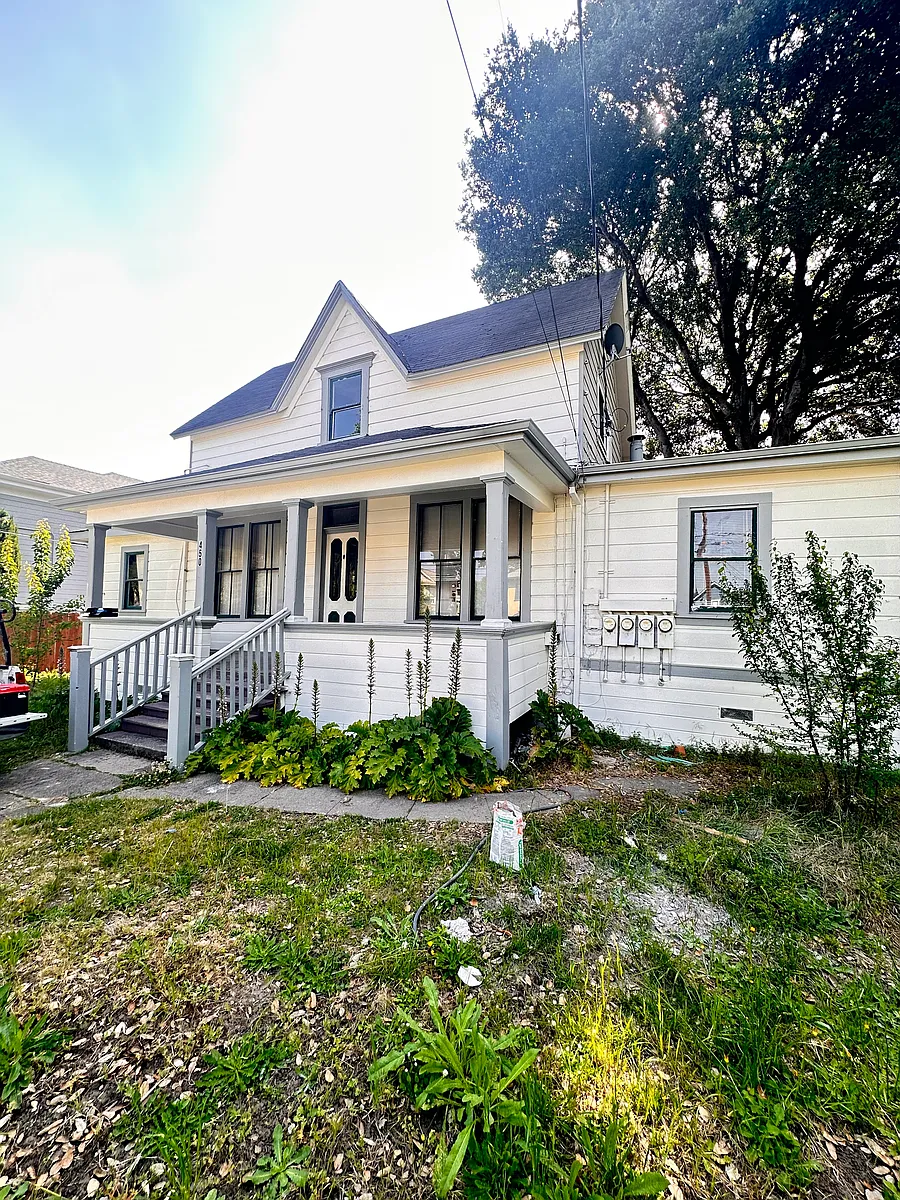 Building Photo - 450 Randolph St #1