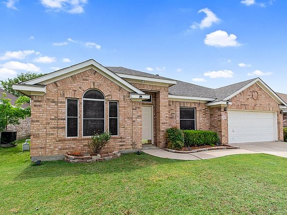 4th image of 1127 Deer Valley Ln
