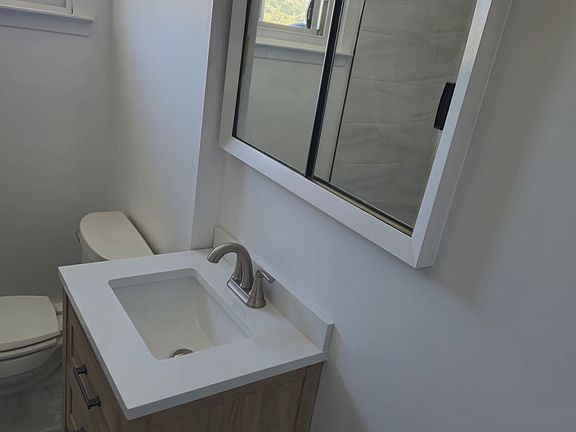 2nd image of 3682 Ionia St #1