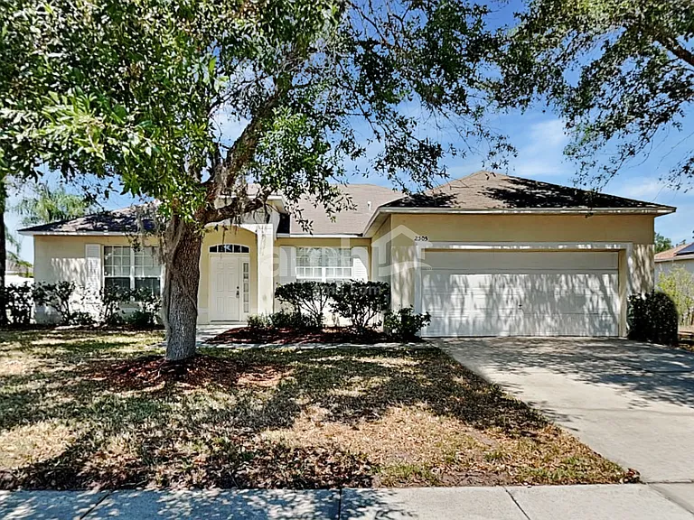 2505 Sherbrook Ln — Photo 1