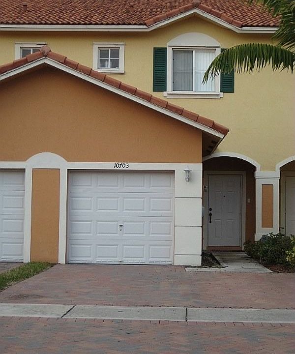 1st image of 10703 Santa Monica Pl