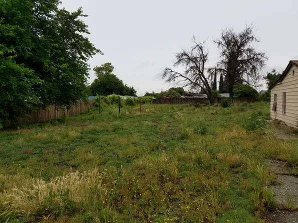 1589 4th Ave, Olivehurst, CA 95961