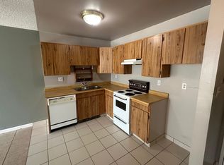 1122 King Albert Ave #104, Coquitlam, BC V3J 1X7