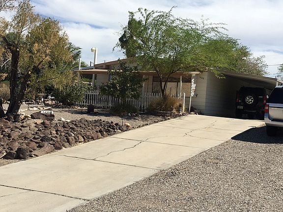 3rd image of 1408 Luna Ln