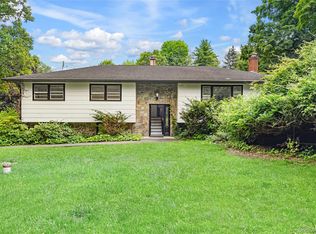 9 Catalpa Rd N, Newburgh, NY 12550