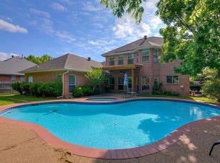 6921 Tameron Trl, Fort Worth, TX 76132