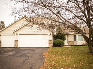 2870 Desoto St, Little Canada, MN 55117