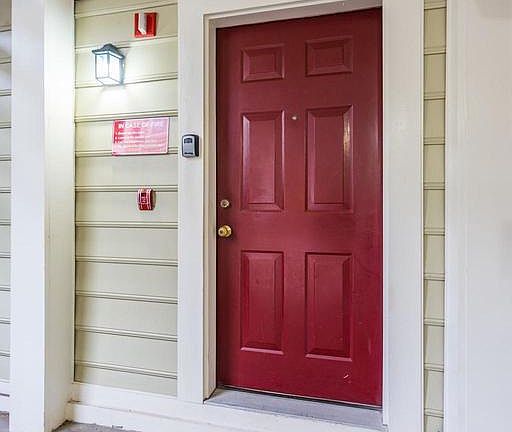 4th image of 1100 Quaker Hill Dr APT 101