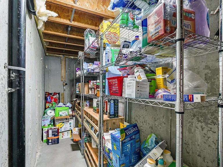 1082 S Lilac Way — Photo 17