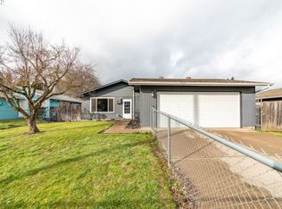 3228 S E Ct, Springfield, OR 97478