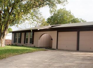 7420 Beaty St, Fort Worth, TX 76112