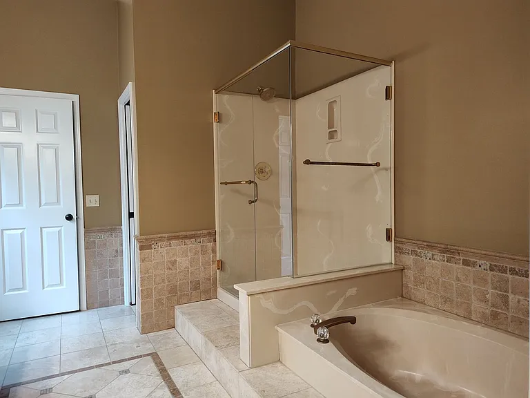7235 Kinsmore Ln — Photo 30