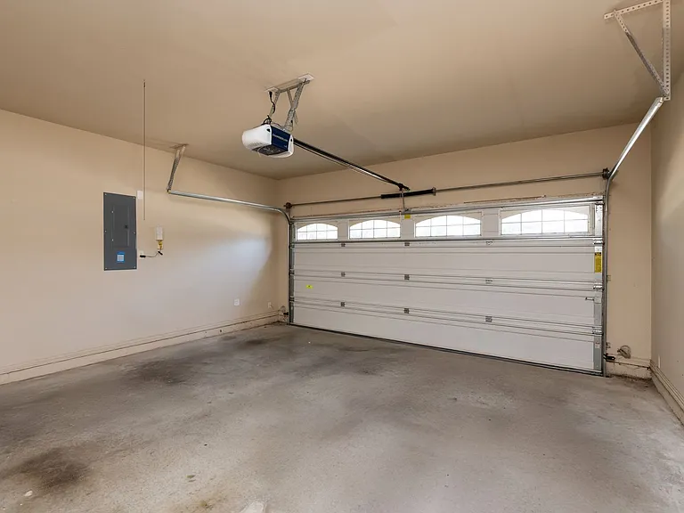 4602 Ladyfern Way — Photo 32