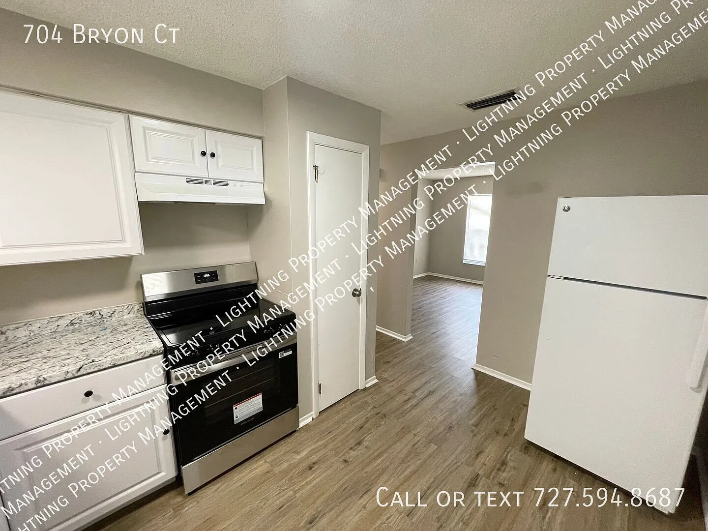 2 Bed Apartment Near Downtown Lakeland — Photo 4