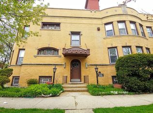 6701 N Campbell Ave APT 1, Chicago, IL 60645