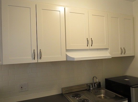 5th image of 61 De Long St