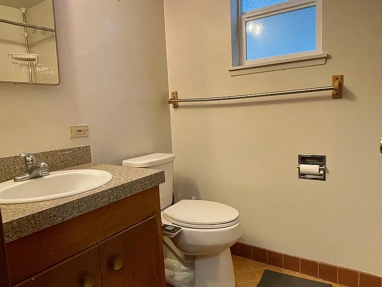 4423 Powell Pl S #A — Photo 10