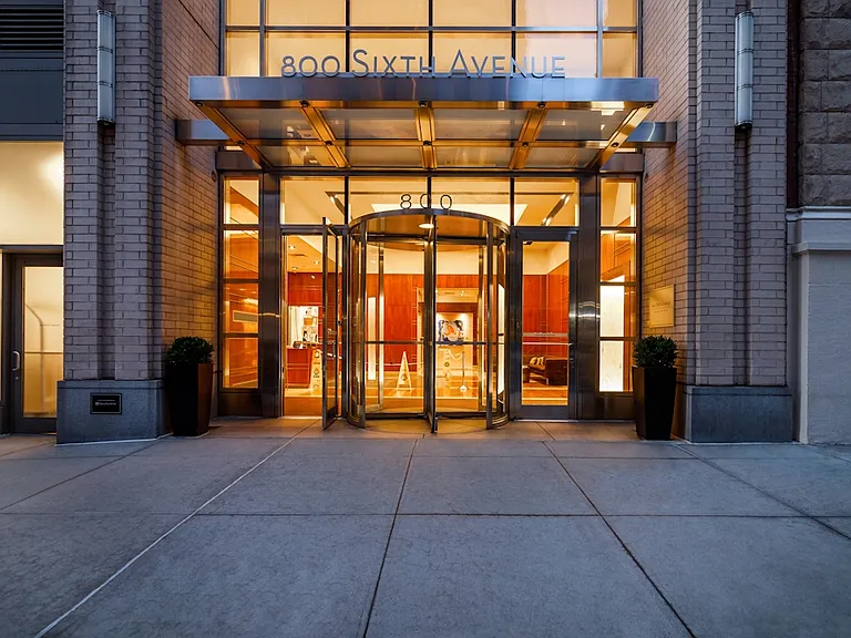 800 6th Ave #19D — Photo 24