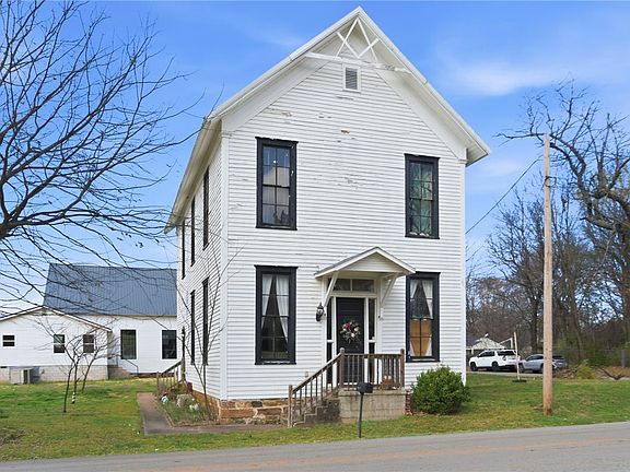 3rd image of 9 Locust St