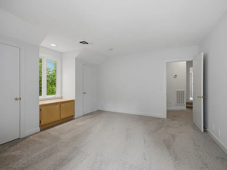 5612 Stanford Ct — Photo 20