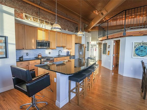 4th image of 120 S 15th St APT 202