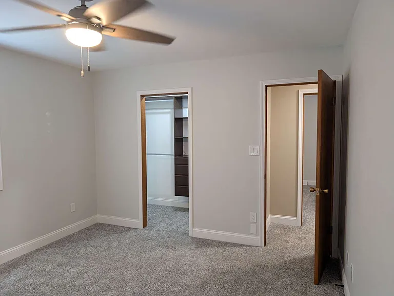 1311 Whittier Dr — Photo 32