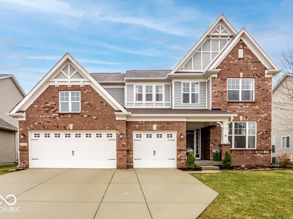 6165 Eagle Lake Dr, Zionsville, IN 46077