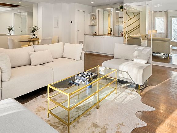 2nd image of 2840 Peachtree Rd NW APT 502