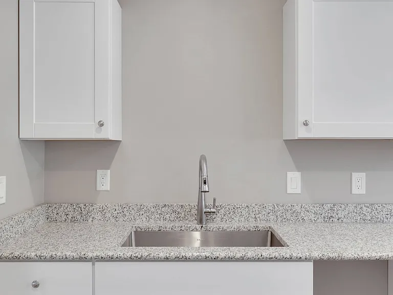 7108 Hicks Ct — Photo 12