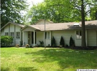 87 Swartzel Dr, Middletown, NJ 07748