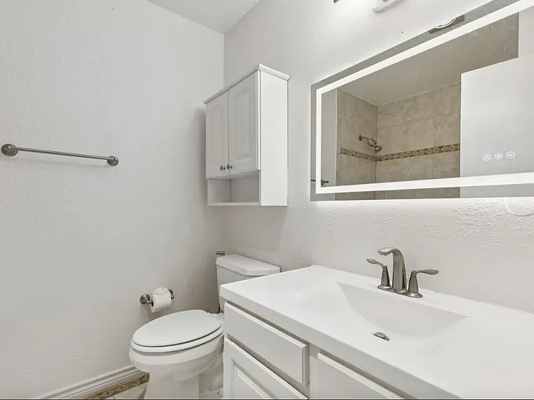 1805 Eastfield Dr — Photo 9