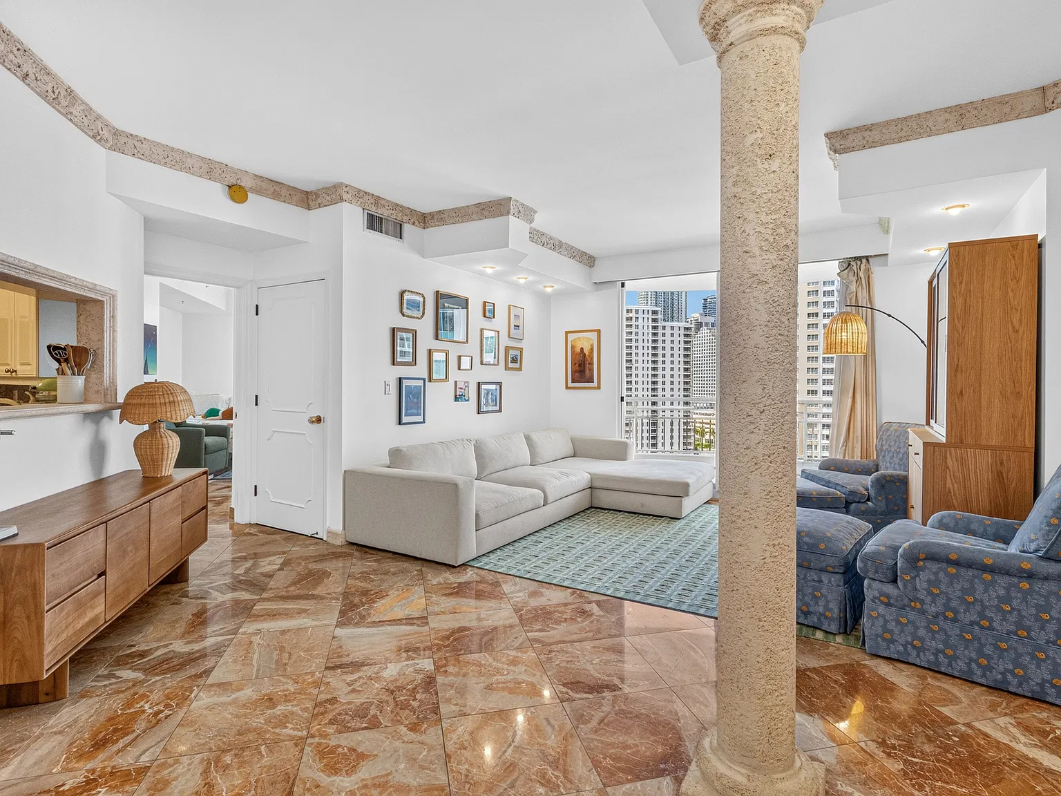 2 bed, 1410 sqft, $4,700 — Photo 3