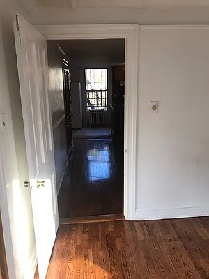 Rented by Alexander Bilu, LREB | media 8